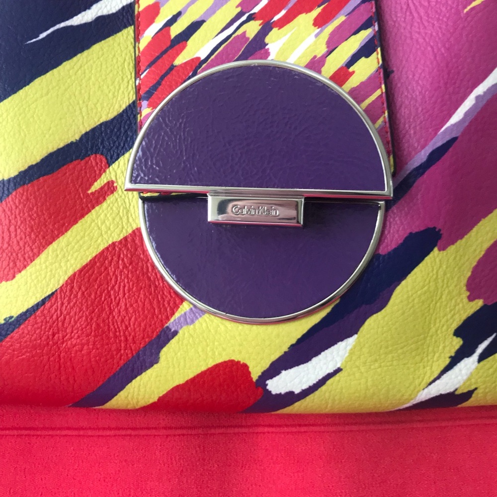 Calvin Klein retro cluch - Picture 3 of 7